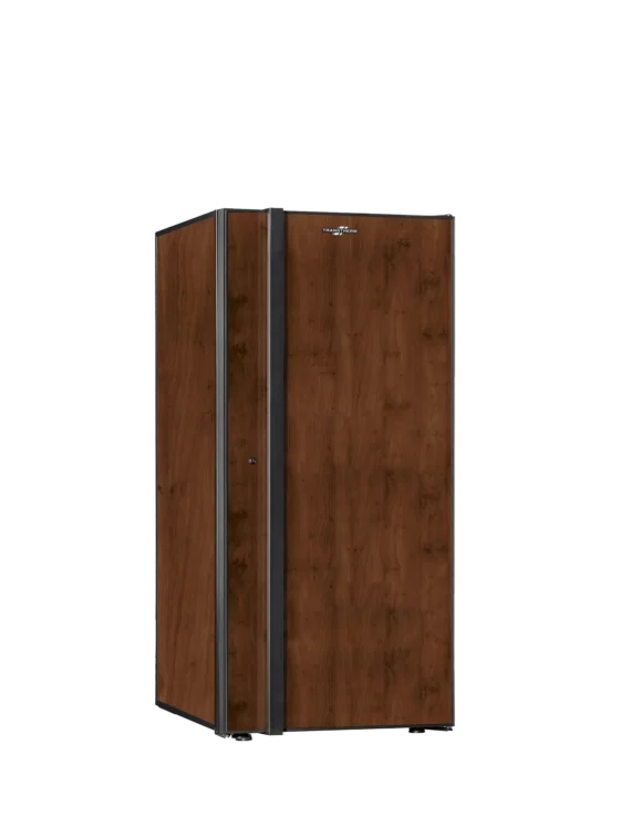 Wine fridge medium capacity tobacco with solid door and handle